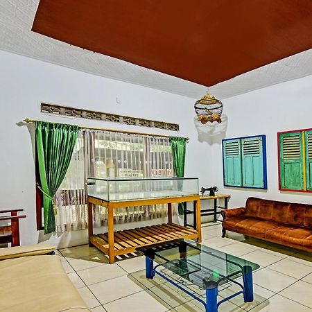 Spot On 91372 Wisma Bulin Пурвокерто Екстериор снимка